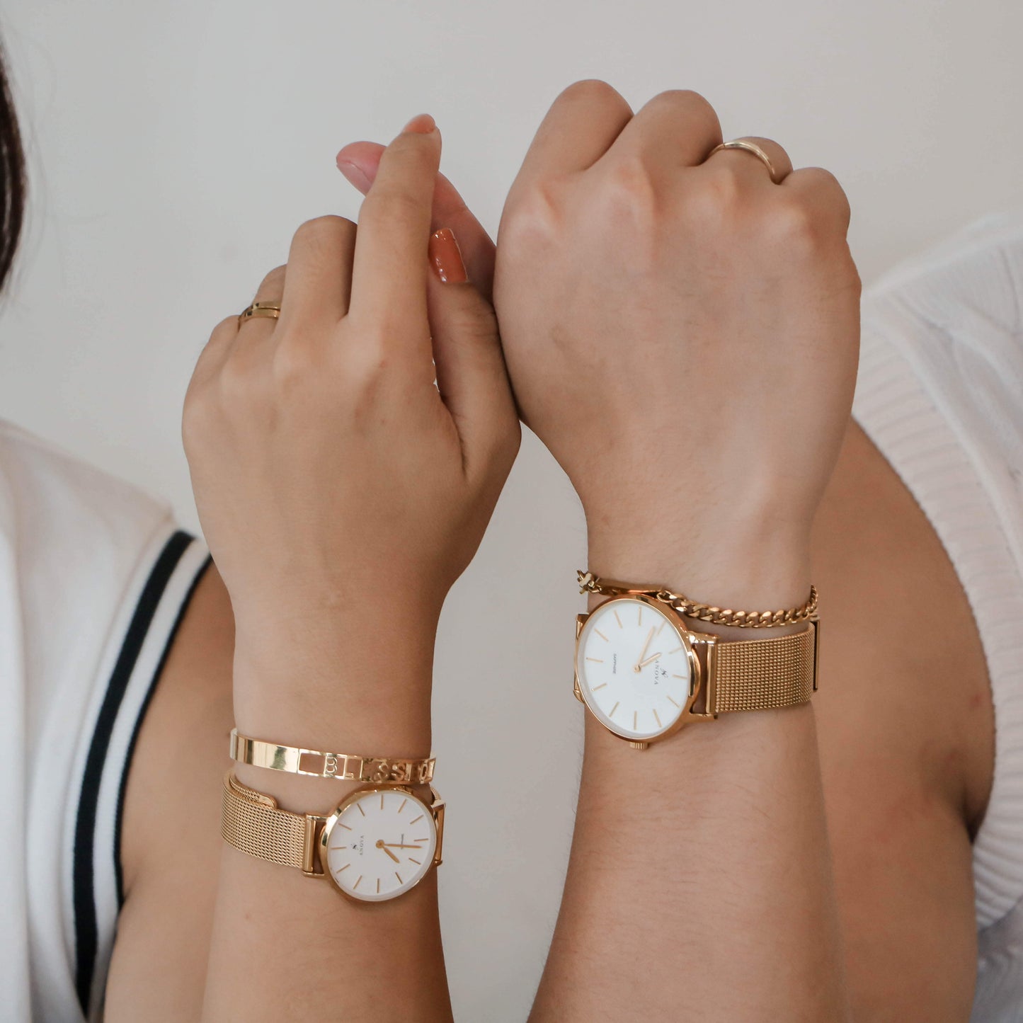 Anova Sapphire Watch ( Free Engraving + Free Leather Strap)