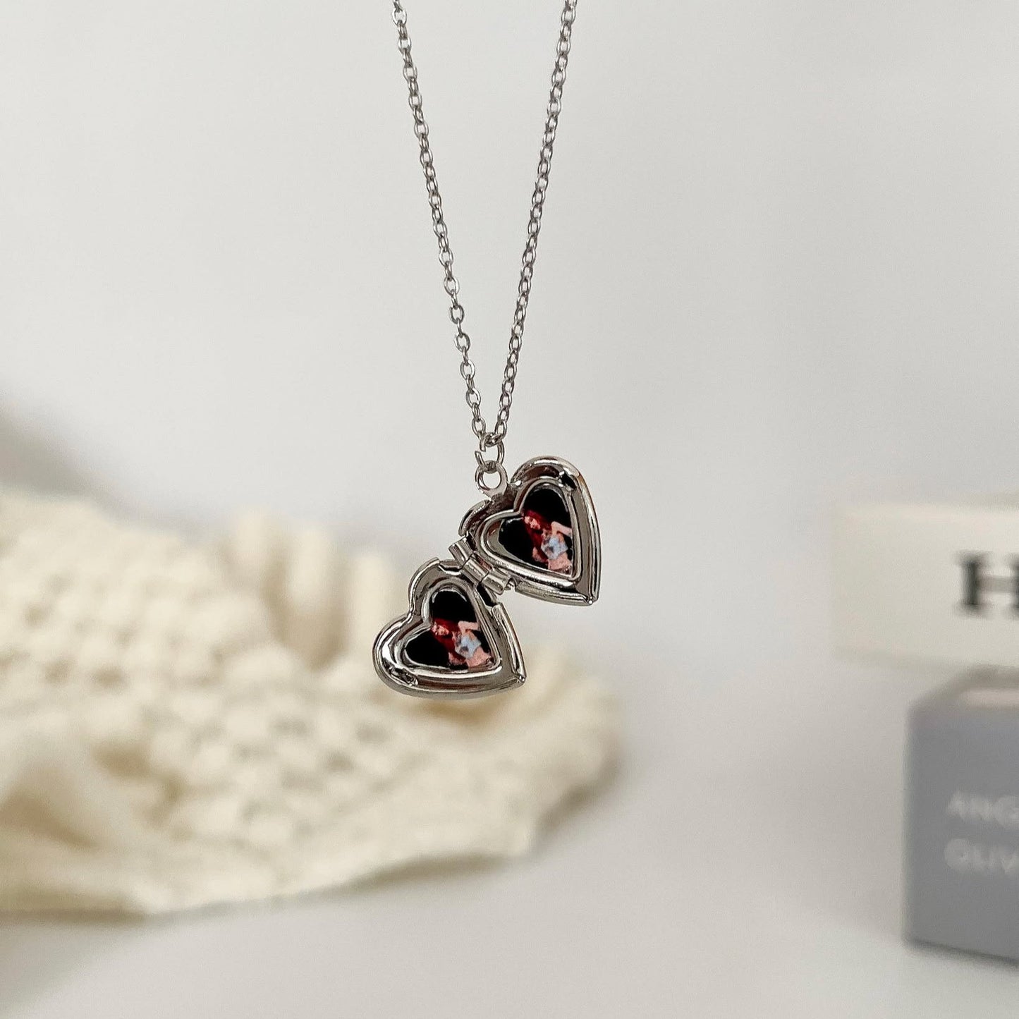 PHOTO LOCKET NECKLACE *Free Printed Photo inside